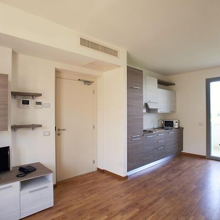 تْشيرنوسكو سول نافيلِ Residence Le Querce الغرفة الصورة