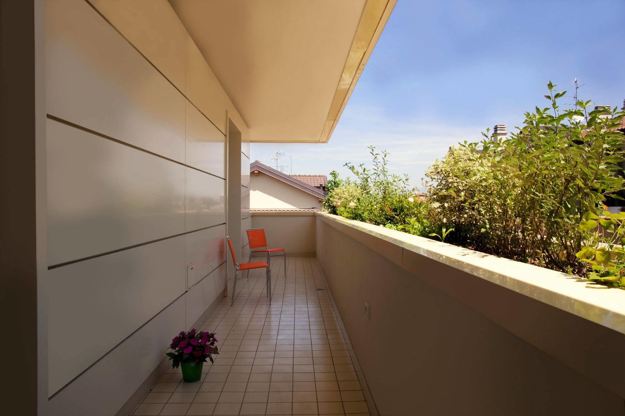 تْشيرنوسكو سول نافيلِ Residence Le Querce المظهر الخارجي الصورة